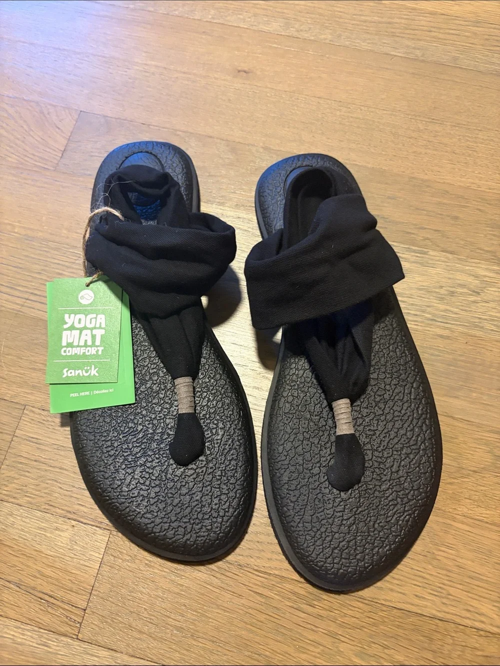 Sanuk nwt woman’s